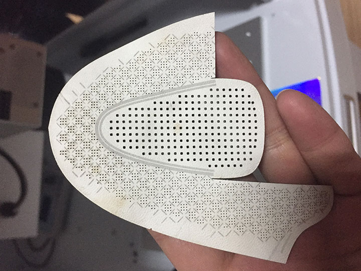 Closed UV laser marking machine