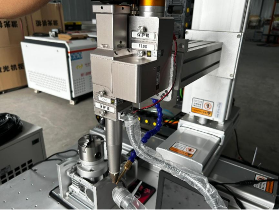 Multi -axis platform automatic welding machine